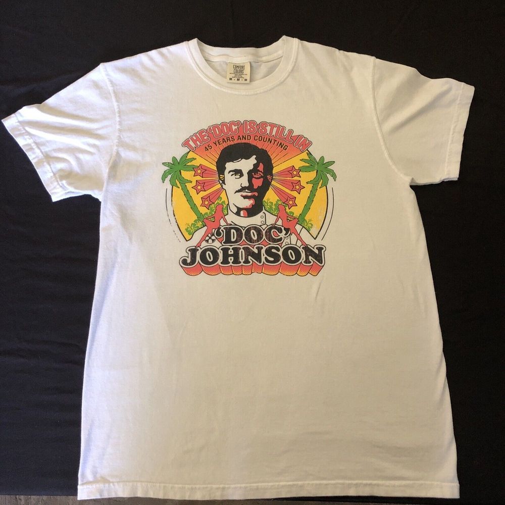Doc Johnson The Doc Is Still‎ In 45 Years And Counting Men's Size Medium T Shirt